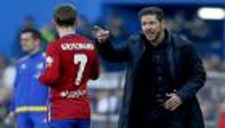 سيميوني يكيل المديح لجريزمان بعد "سوبر هاتريك" ليجانيس