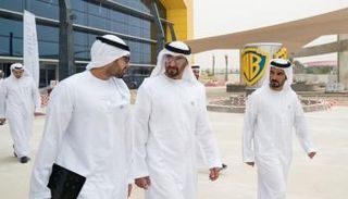 محمد بن زايد يطلع على مراحل إنجاز عدد من المشاريع في جزيرة ياس