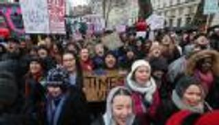 اتهامات بالتحرش تطارد سياسيين روس