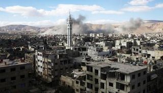 استمرار قصف النظام للغوطة يؤجل عمليات الإغاثة - رويترز 