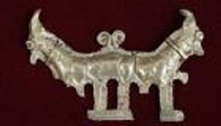 متحف العين يخصص شهر مارس لحلية من وادي سوق