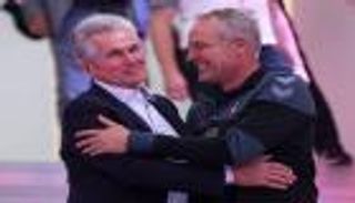 رئيس بايرن ميونيخ يتفق مع مدرب فرايبورج لخلافة هاينكس