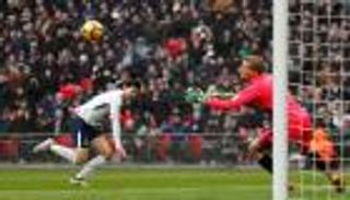 توتنهام يواصل انتصاراته بثنائية في هدرسفيلد