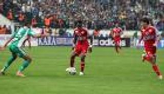 تأجيل موقعة الدفاع الحسني والوداد بالدوري المغربي