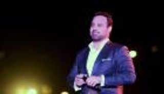 عاصي الحلاني يحتفل بشم النسيم مع جمهور يشتاق له.. من هم؟