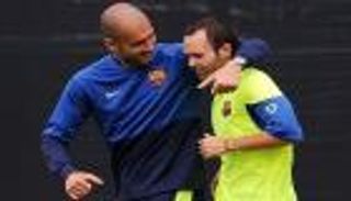 جوارديولا يستهدف ضم قائد برشلونة