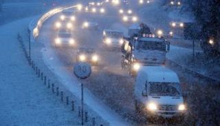 العاصفة الثلجية "وحش الشرق" تضرب العاصمة الأيرلندية دبلن