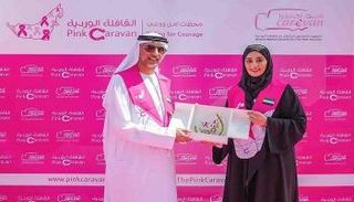 فرسان القافلة الوردية تكرم الشيخ محمد القاسمي  