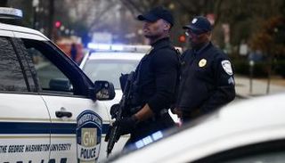 أفراد الأمن الأمريكي في حالة تأهب تام