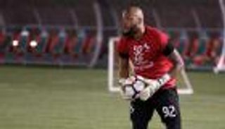  الاتفاق السعودي يُجدد عقد الحارس الجزائري رايس مبولحي 