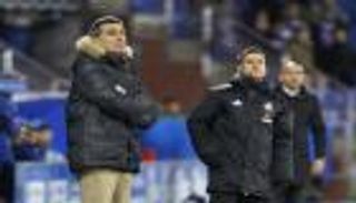 إسبانيول يطيح بمدرب ليفانتي من منصبه