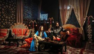 مشهد من مسلسل هارون الرشيد