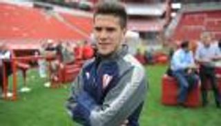 بايرن يبحث في الأرجنتين والبرتغال عن خليفة رافينيا