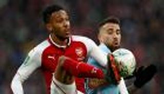 لاعب إنجلترا السابق: "أوباميانج أرسنال" ظل لهداف البوندسليجا