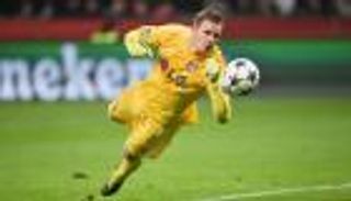 أرسنال يفاوض حارس ليفركوزن لخلافة تشيك