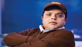 محمد هنيدي يتحدى تركي آل الشيخ 