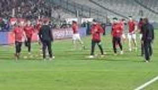 جماهير الأهلي المصري تستعين بوليد سليمان للضغط على فتحي والسعيد