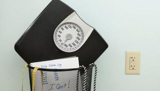 خسارة العضلات المرتبطة بالتقدم في العمر