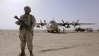 السيل الجارف.. القوات اليمنية تداهم أوكار القاعدة وتأسر 6 في أبين