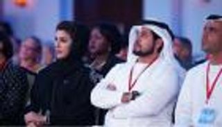 الإمارات بقمة المحيطات.. رائد عربي وقائد عالمي