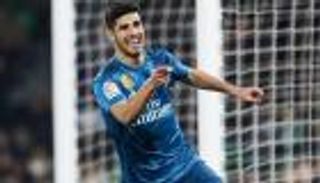 أسينسيو يعود لجائزته المفضلة بعد غياب 5 أشهر