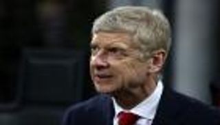 فينجر غير منزعج من المطالبات بإقالته