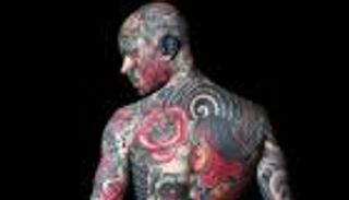 بالصور.. 400 فنان في مهرجان "التاتو" بفرنسا