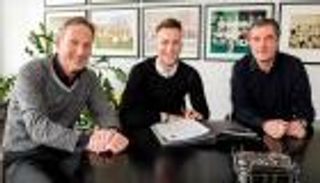 دورتموند يكافئ ريوس بعد تجديد عقده