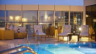 فنادق قطر خاوية تبحث عن منقذ 