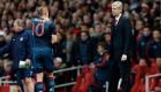 مهاجم أرسنال السابق: كان يجب إقالة فينجر بعد فضيحة بايرن