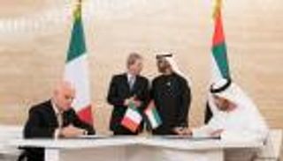 أدنوك تمنح إيني الإيطالية حصصا في امتيازات نفطية جديدة