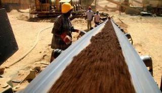 السودان يستخدم اليورانيوم لجذب الاستثمارات