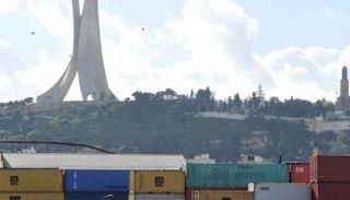 الجزائر تسعى لخفض فاتورة الواردات