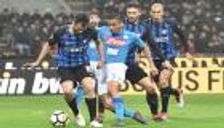 نابولي يتعثر أمام إنتر ميلان ويبتعد عن صدارة الدوري الإيطالي