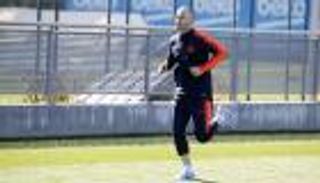 فالفيردي يتمسك بأمل مشاركة إنييستا أمام تشيلسي