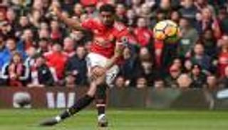 راشفورد يمنح والدته هدية مختلفة في يوم الأم