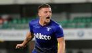 ميلانكوفيتش يزيد التوقعات حول انتقاله إلى مانشستر يونايتد 