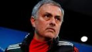 مورينيو يفتح النار على فرانك دي بور