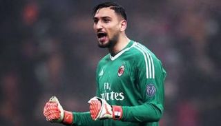 جانلويجي دوناروما حارس مرمى ميلان