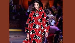 عرض أزياء بمناسبة عيد ميلاد ميكي ماوس