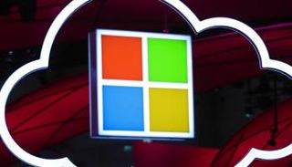مايكروسوفت تنافس أمازون في الخدمات السحابية