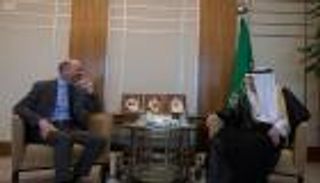 الجبير يبحث القضايا المشتركة مع رئيس مجموعة الأزمات الدولية