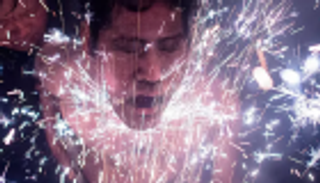 بالصور.. الاستحمام في شرار النيران في الصين لطرد الأرواح الشريرة