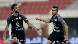 من فوز شباب الأهلي على دبا الفجيرة