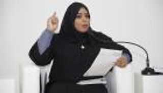 شعراء إماراتيون يقرؤون للحب والوطن في معرض باريس للكتاب