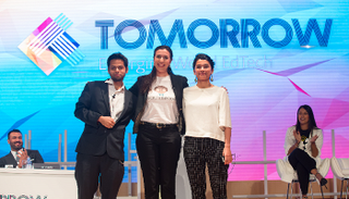 الفائزون بجائزة 