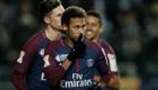 باريس سان جيرمان يوضح حقيقة تمرد نيمار