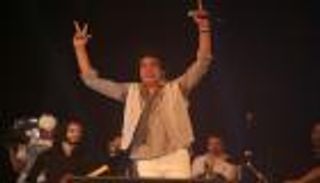 بالصور.. محمد منير يشعل حفل تسليم مصر الشعلة الثقافية للمغرب