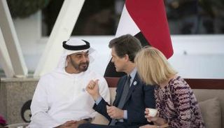 الشيخ محمد بن زايد يستقبل اللجنة العليا المنظمة للأولمبياد الخاص