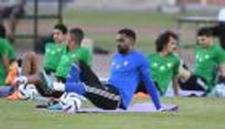 "الأبيض" الإماراتي يؤدي أولى حصصه التدريبية في بانكوك